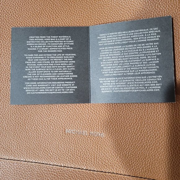 Michael Kors - Mason Explorer Messenger Bag - Picture 2 of 7